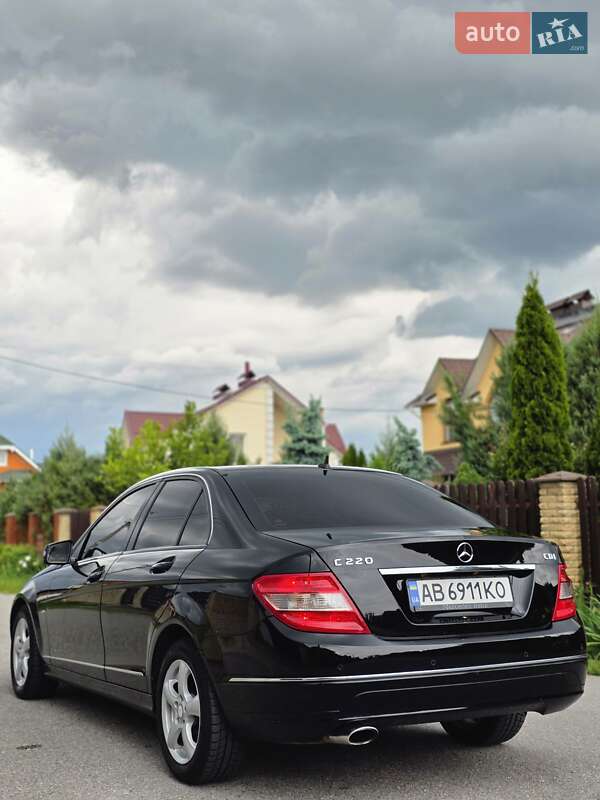 Седан Mercedes-Benz C-Class 2010 в 