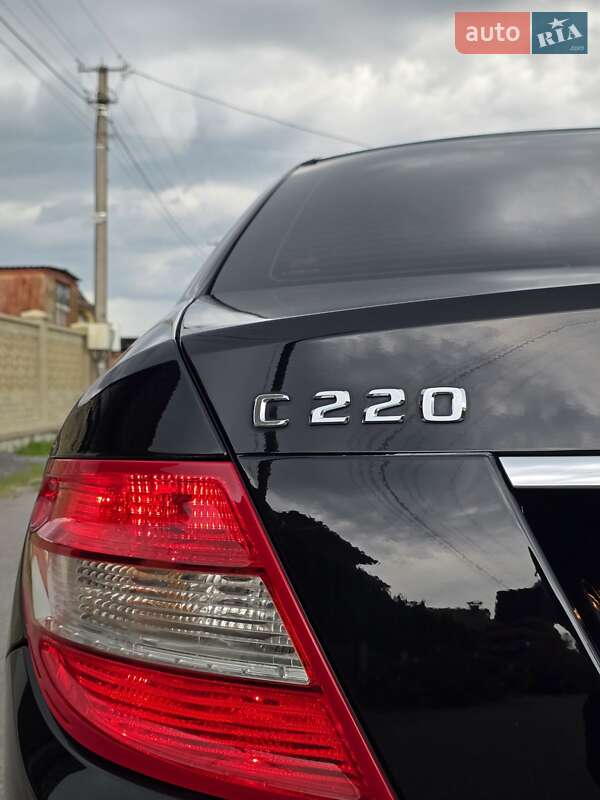 Седан Mercedes-Benz C-Class 2010 в Вінниці