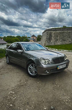 Седан Mercedes-Benz C-Class 2004 в Тернополі