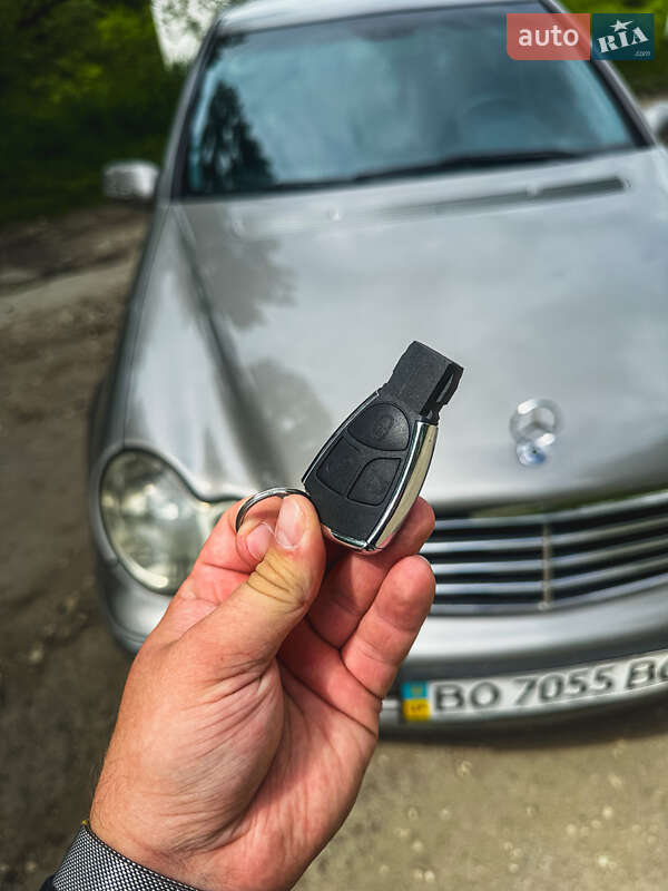 Седан Mercedes-Benz C-Class 2004 в Тернополі