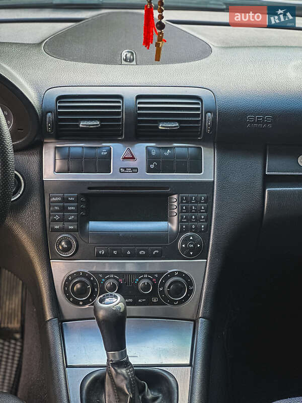 Седан Mercedes-Benz C-Class 2004 в Тернополі