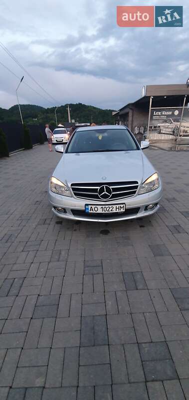 Mercedes-Benz C-Class 2007