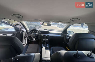 Універсал Mercedes-Benz C-Class 2011 в 