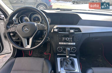 Універсал Mercedes-Benz C-Class 2011 в 