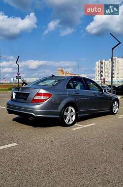 Седан Mercedes-Benz C-Class 2011 в 