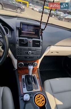 Седан Mercedes-Benz C-Class 2011 в 