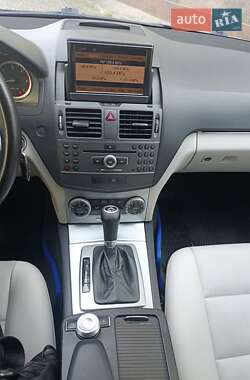 Универсал Mercedes-Benz C-Class 2010 в 