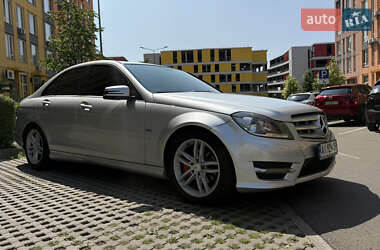 Седан Mercedes-Benz C-Class 2011 в 