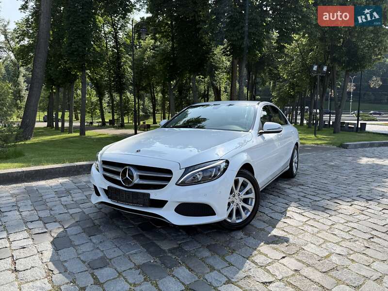Mercedes-Benz C-Class 2017