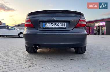 Купе Mercedes-Benz C-Class 2006 в 