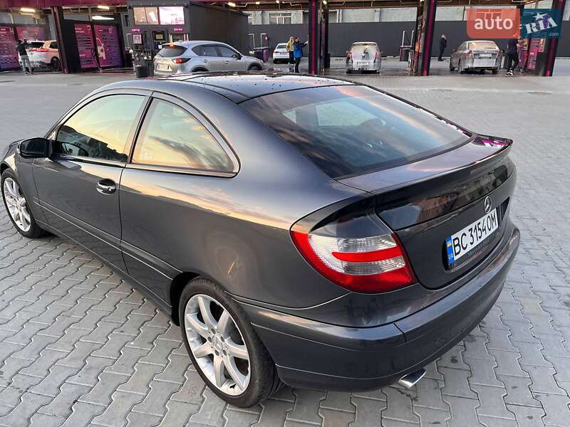 Купе Mercedes-Benz C-Class 2006 в Львове