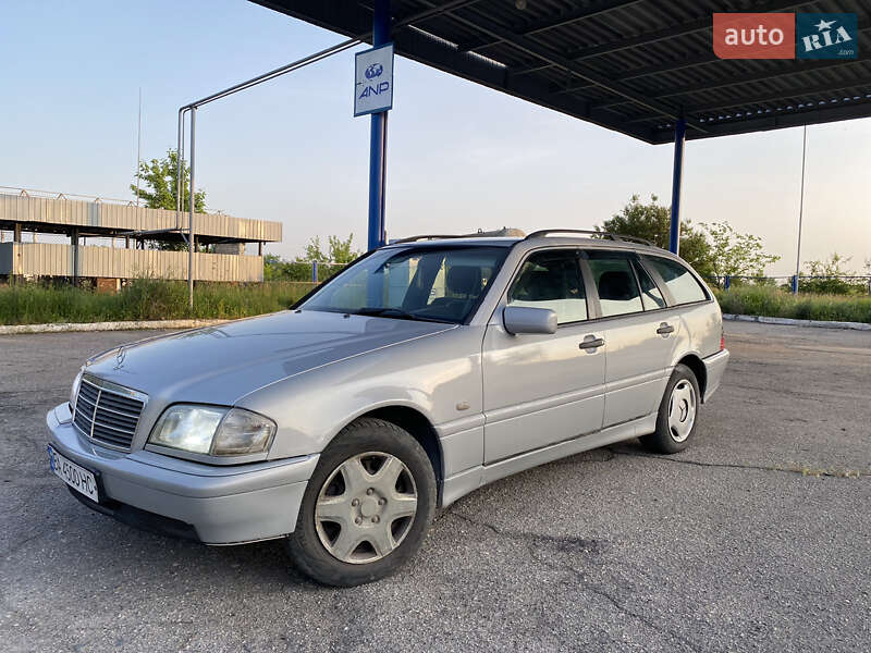 Универсал Mercedes-Benz C-Class 2000 в Кропивницком