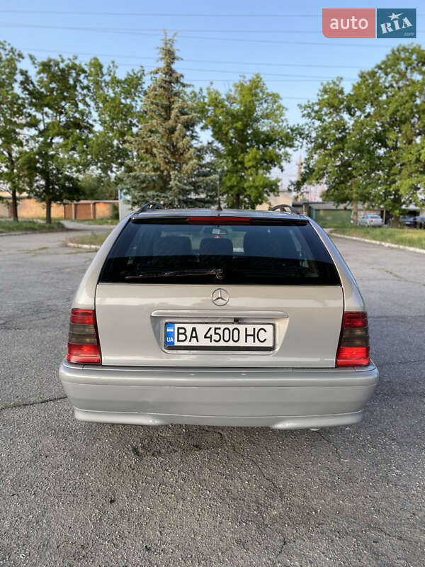 Универсал Mercedes-Benz C-Class 2000 в Кропивницком