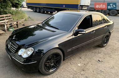 Седан Mercedes-Benz C-Class 2003 в 
