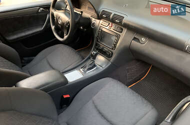 Седан Mercedes-Benz C-Class 2003 в 