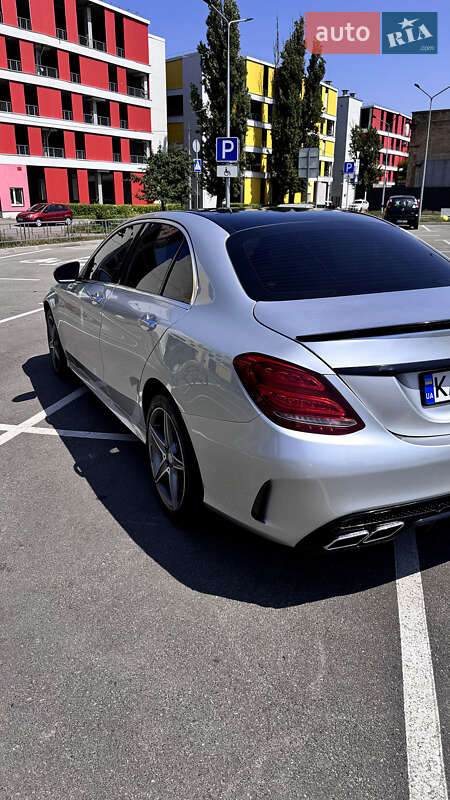 Седан Mercedes-Benz C-Class 2016 в Киеве