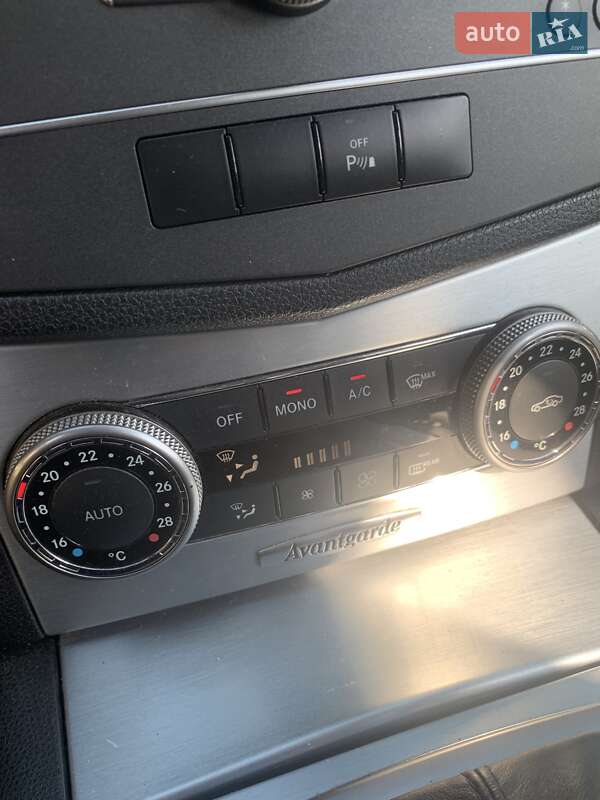 Универсал Mercedes-Benz C-Class 2010 в Львове фото 15 Универсал Mercedes-Benz C-Class 2010 в Львове