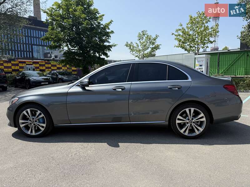 Седан Mercedes-Benz C-Class 2017 в Києві