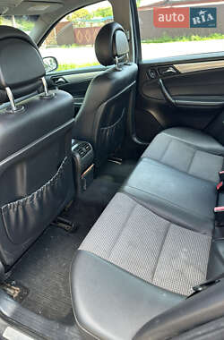 Седан Mercedes-Benz C-Class 2005 в 
