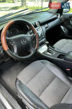Седан Mercedes-Benz C-Class 2005 в 