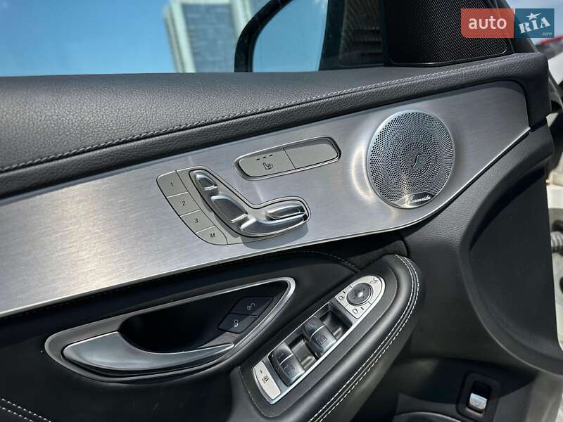 Седан Mercedes-Benz C-Class 2019 в Киеве