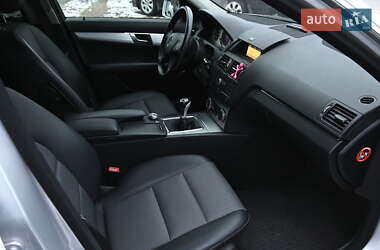 Седан Mercedes-Benz C-Class 2009 в 