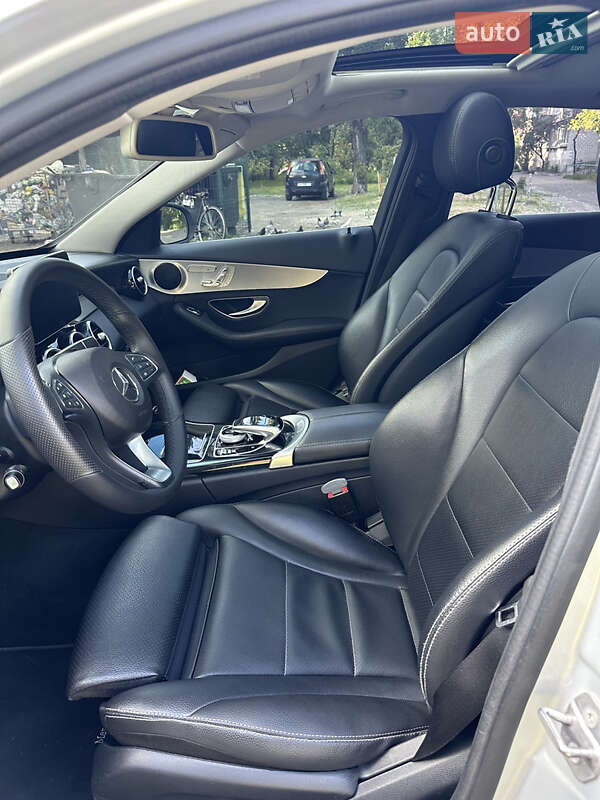 Седан Mercedes-Benz C-Class 2017 в Киеве