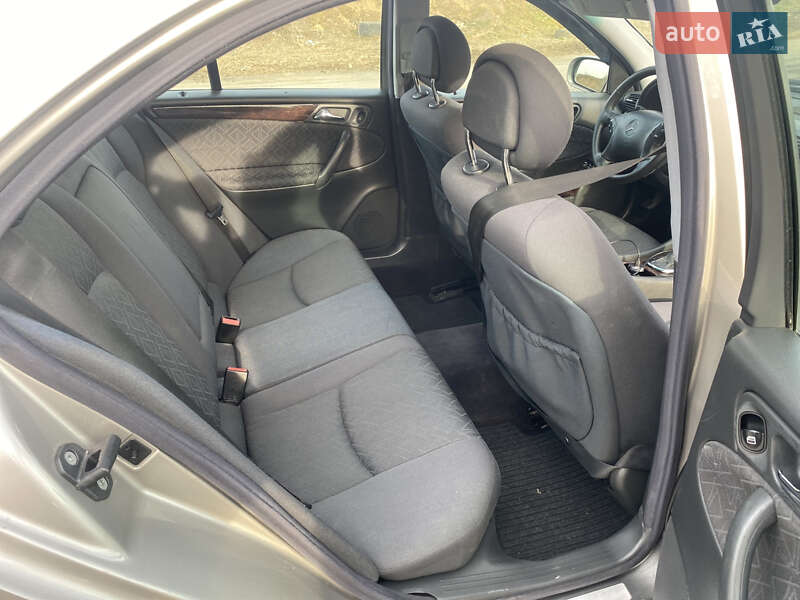 Седан Mercedes-Benz C-Class 2003 в Одесі