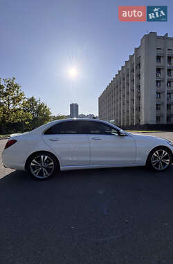 Седан Mercedes-Benz C-Class 2017 в 