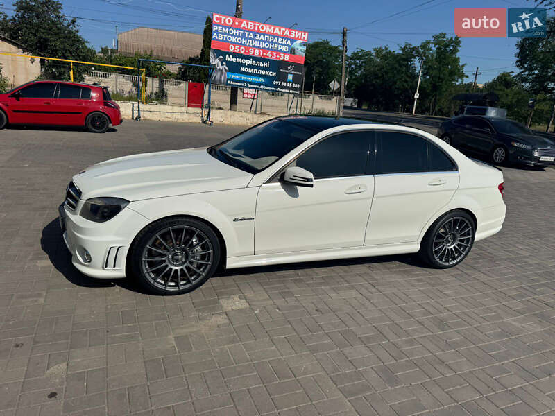 Седан Mercedes-Benz C-Class 2008 в Днепре