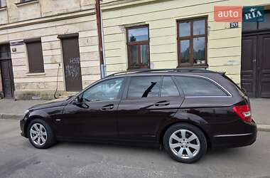 Универсал Mercedes-Benz C-Class 2011 в 