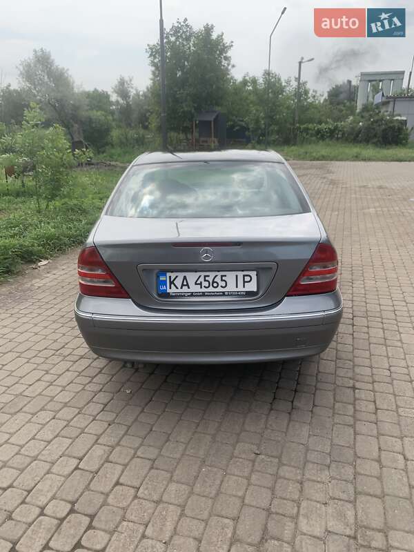 Седан Mercedes-Benz C-Class 2001 в Першотравенську
