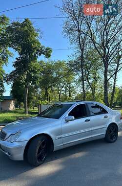 Седан Mercedes-Benz C-Class 2001 в 