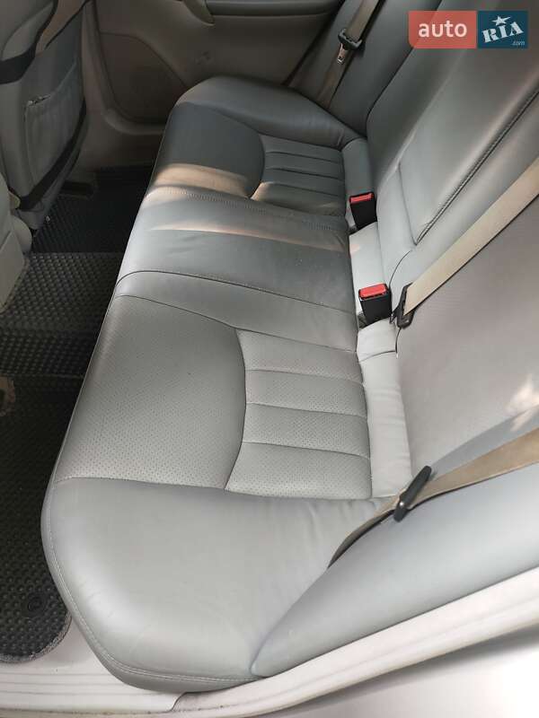 Седан Mercedes-Benz C-Class 2005 в Белой Церкви