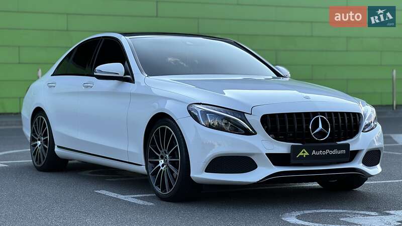 Седан Mercedes-Benz C-Class 2016 в Киеве