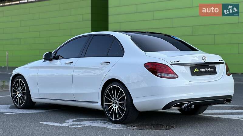Седан Mercedes-Benz C-Class 2016 в Киеве