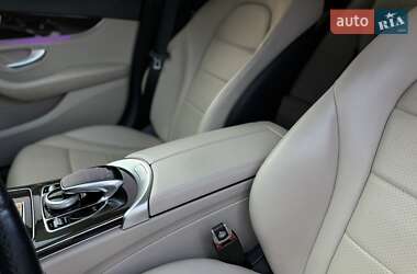 Седан Mercedes-Benz C-Class 2016 в 