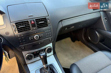 Универсал Mercedes-Benz C-Class 2008 в 
