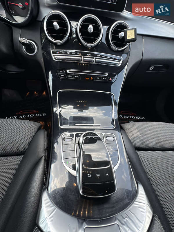 Седан Mercedes-Benz C-Class 2015 в Києві