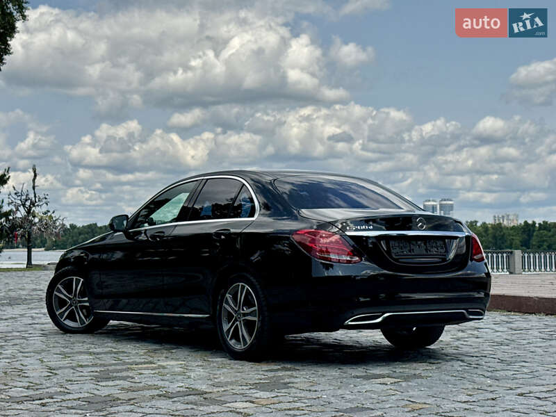 Седан Mercedes-Benz C-Class 2015 в Києві