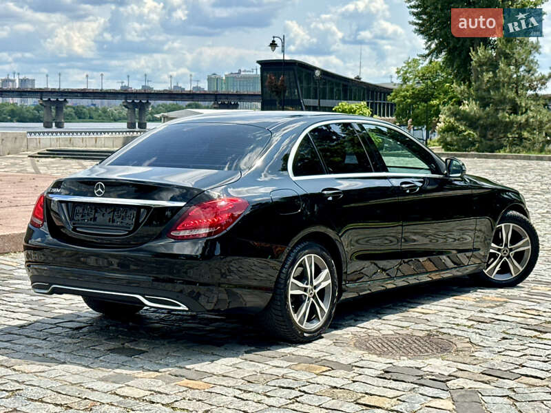 Седан Mercedes-Benz C-Class 2015 в Києві