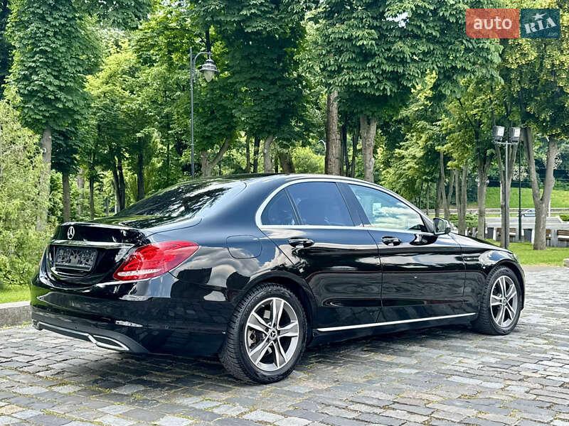 Седан Mercedes-Benz C-Class 2015 в Києві