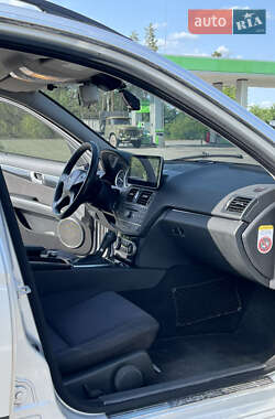 Универсал Mercedes-Benz C-Class 2008 в 