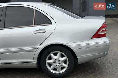 Седан Mercedes-Benz C-Class 2001 в 