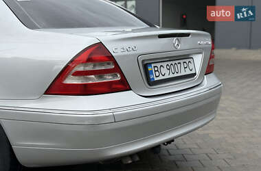 Седан Mercedes-Benz C-Class 2001 в 