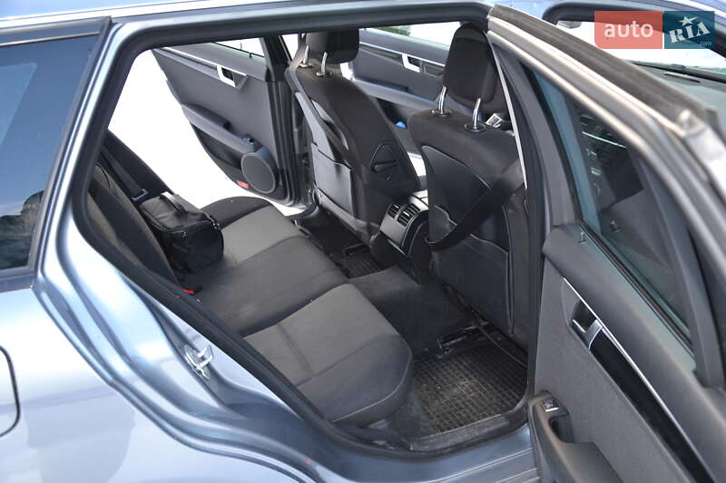 Універсал Mercedes-Benz C-Class 2013 в Краматорську
