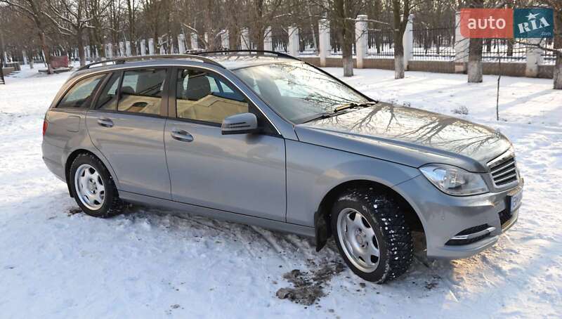 Універсал Mercedes-Benz C-Class 2013 в Краматорську