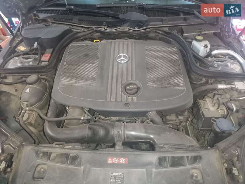 Універсал Mercedes-Benz C-Class 2013 в Краматорську