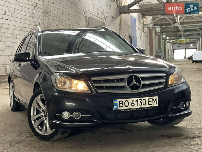 Универсал Mercedes-Benz C-Class 2011 в 