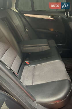 Универсал Mercedes-Benz C-Class 2011 в 
